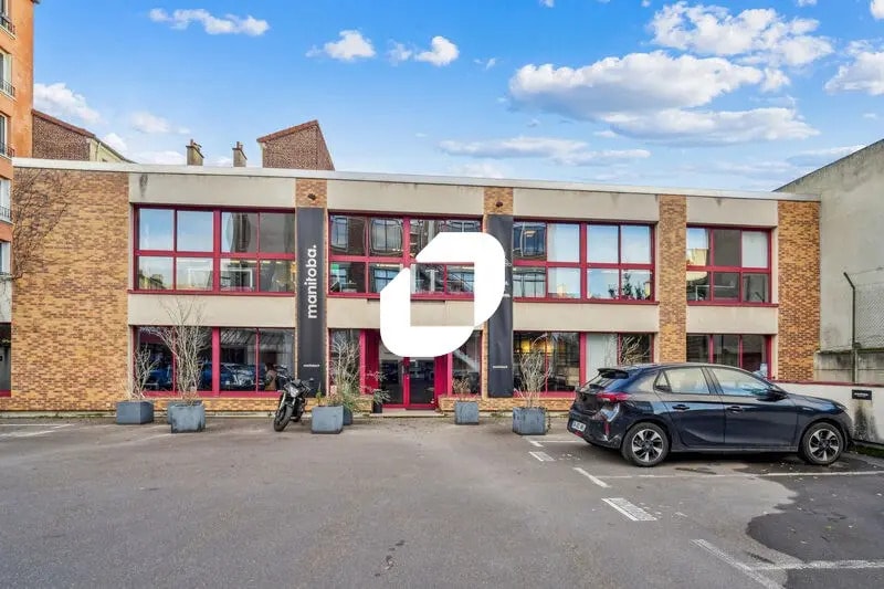 Location Bureaux 473 m² - Photo 1