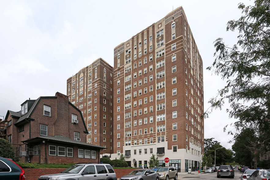 4701 Pine St, Philadelphia, PA for sale - Primary Photo - Image 1 of 1