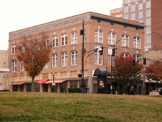 131 W Fourth St, Winston-Salem, NC for sale - Building Photo - Image 3 of 21