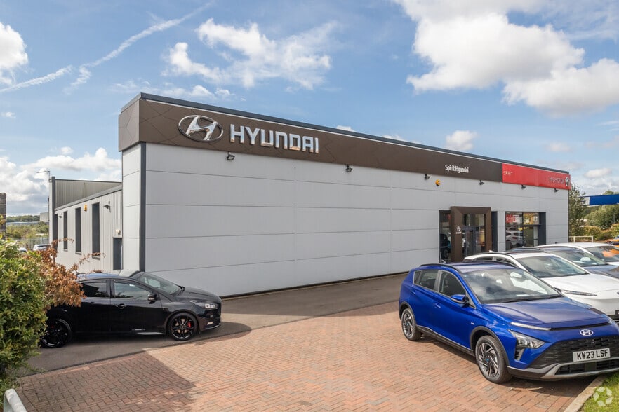St. James Rd, Corby for sale - Primary Photo - Image 1 of 13