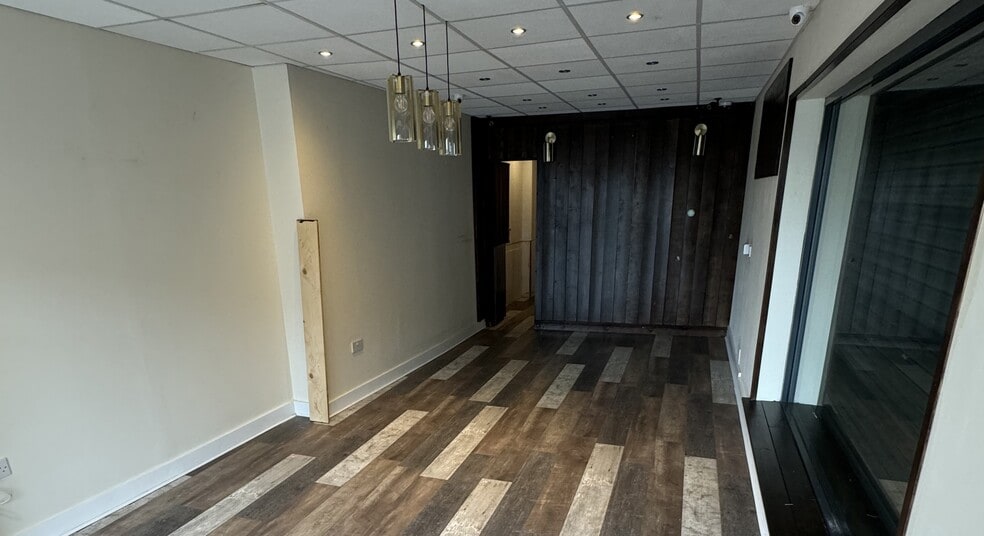 450 Woodstock Rd, Belfast to rent - Interior Photo - Image 2 of 2
