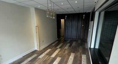 450 Woodstock Rd, Belfast to rent Interior Photo- Image 2 of 2