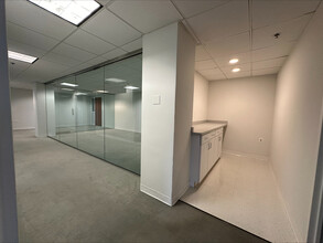 1100 H St NW, Washington, DC for rent Interior Photo- Image 2 of 7