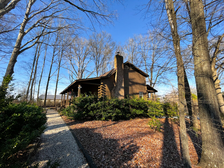 3121 Matthews Indian Trail Rd, Matthews, NC for sale - Building Photo - Image 2 of 24