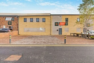 Ross Rd, Stockton On Tees to rent Building Photo- Image 1 of 1