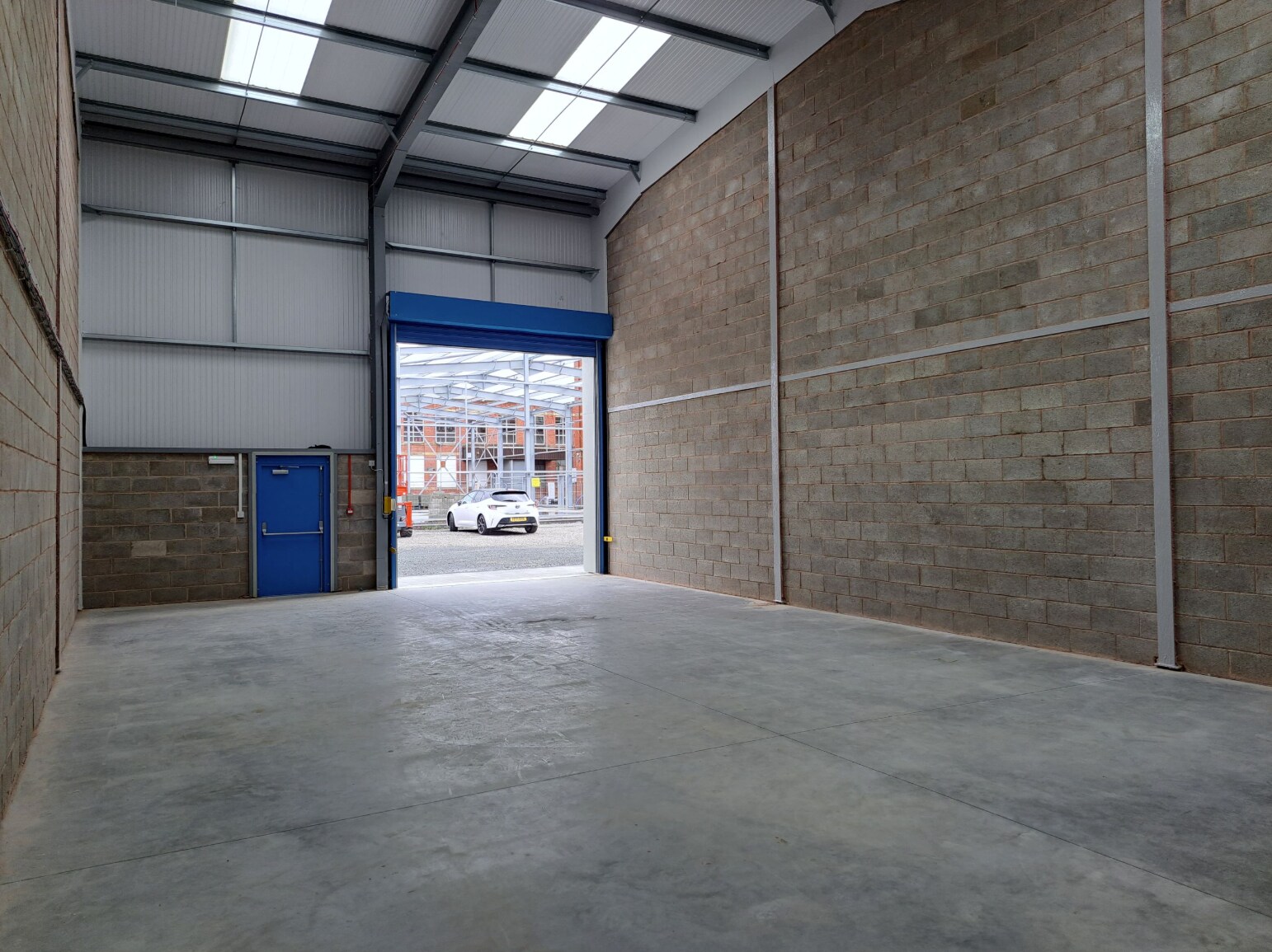 Fitton Hill Rd, Oldham to rent Interior Photo- Image 1 of 3