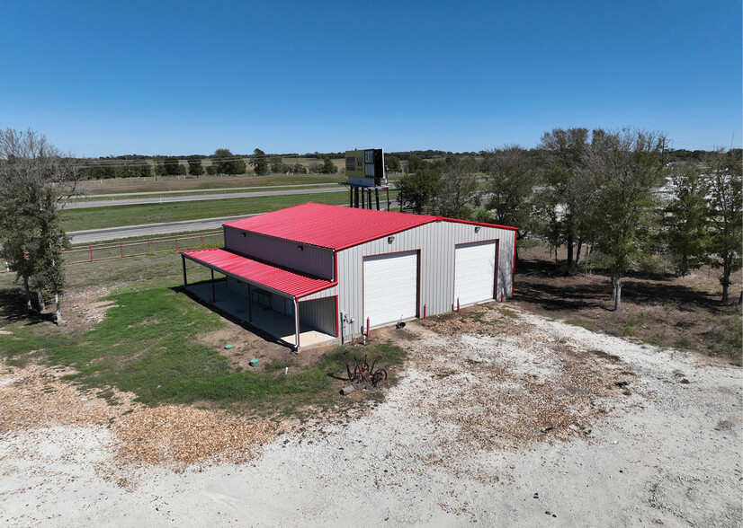 9303 State Highway 6 N, Bryan, TX for rent - Building Photo - Image 2 of 3