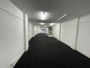 101 Newgate St, Bishop Auckland to rent Interior Photo- Image 2 of 2