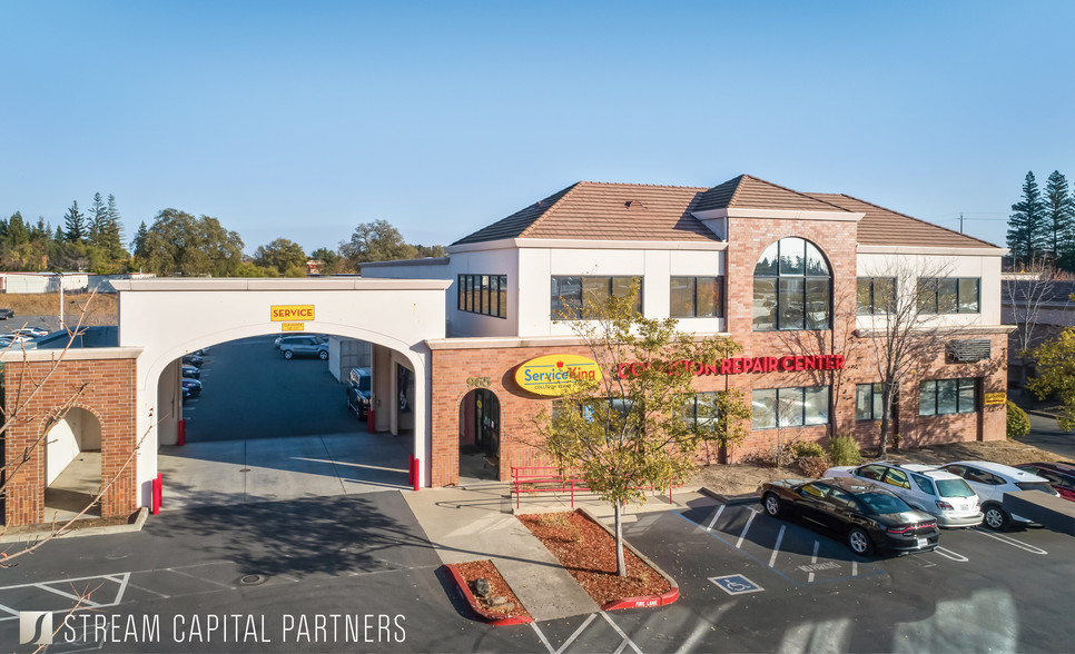 Retail in Roseville, CA for sale - Primary Photo - Image 1 of 1