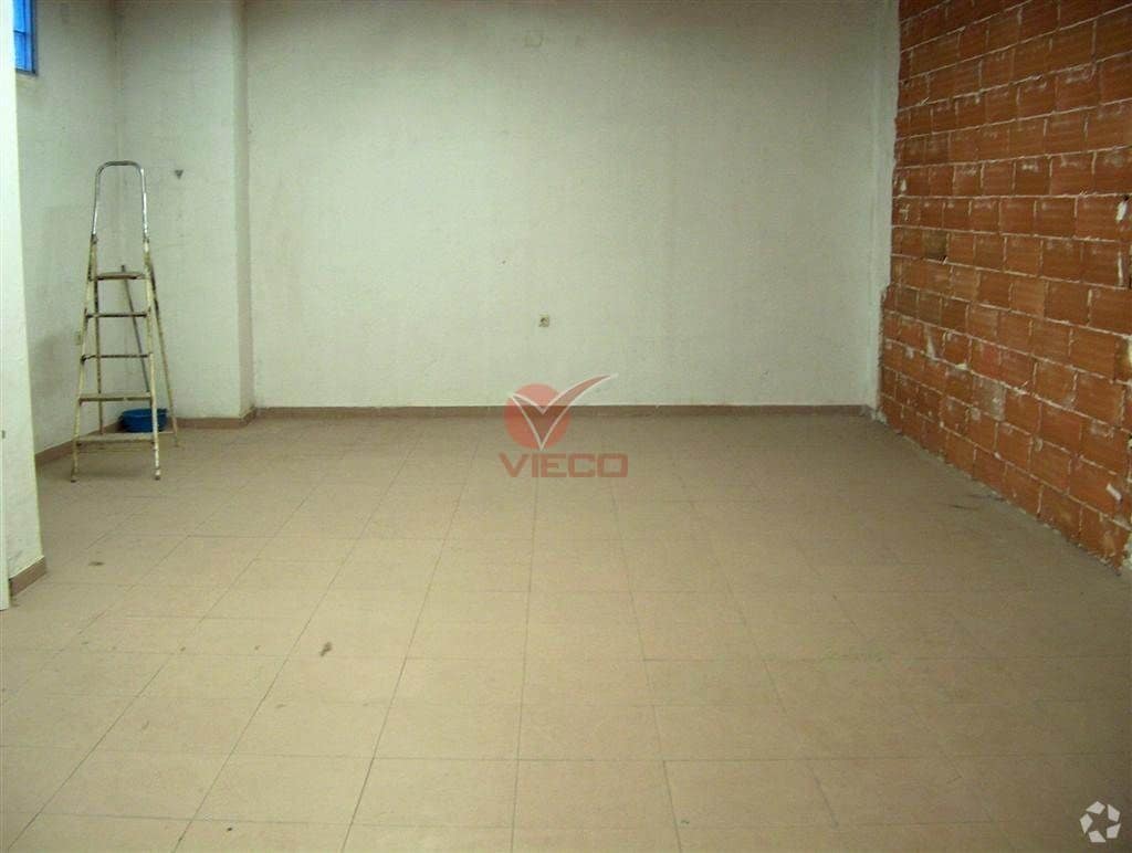 Cuenca, CUE 16004 - - - Interior Photo - Image 2 of 7