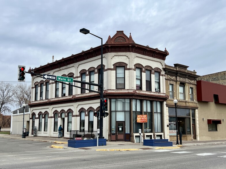 201 N Main St, Crookston, MN for rent - Building Photo - Image 1 of 6