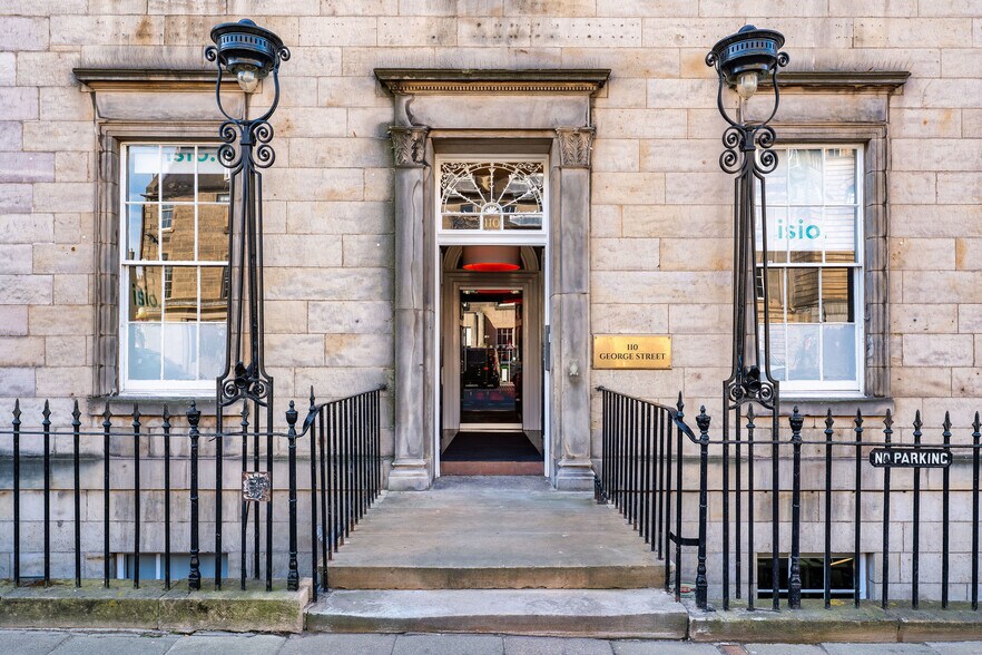 110 George St, Edinburgh to rent - Building Photo - Image 3 of 20