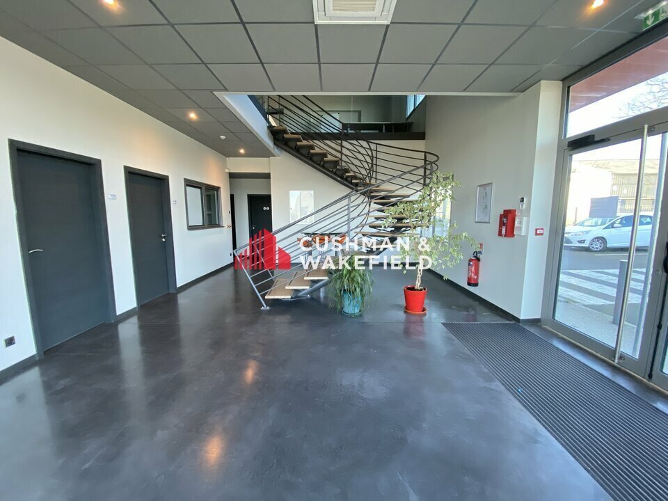 3 Ter Chemin De La Chasse, Colomiers to rent Lobby- Image 1 of 19