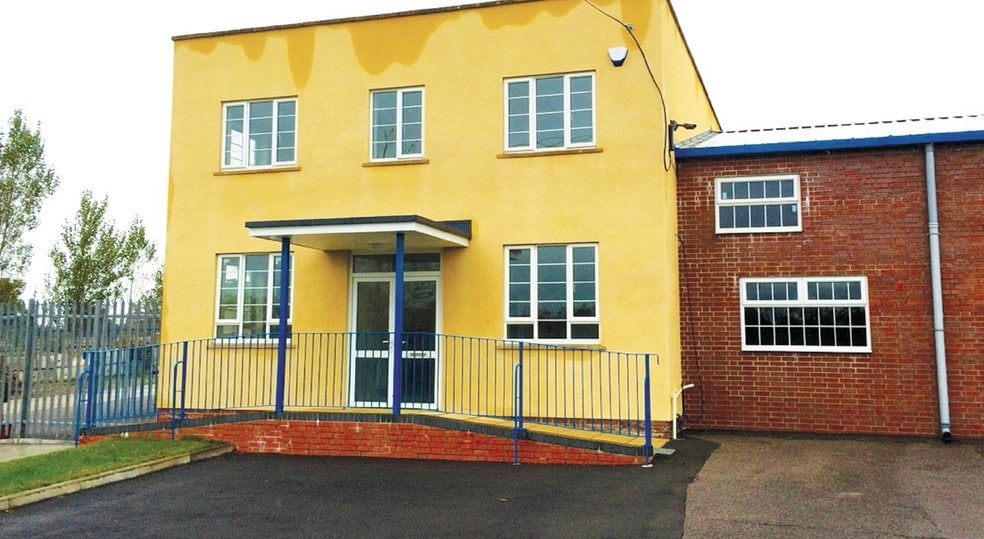 Kings Stag, Sturminster Newton for sale - Primary Photo - Image 1 of 1