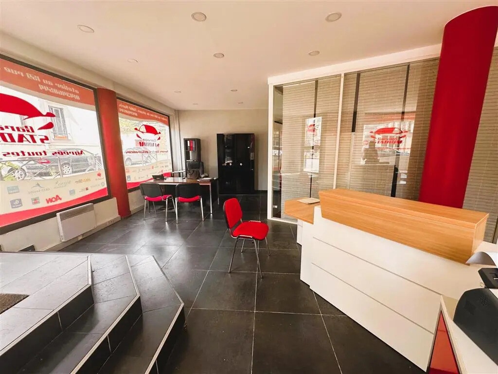 Location Commerce 55 m² - Photo 1