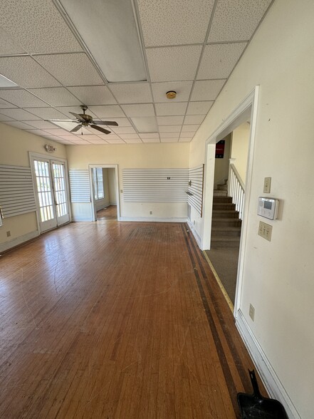 504 W Broad St, Dunn, NC for sale - Interior Photo - Image 3 of 6