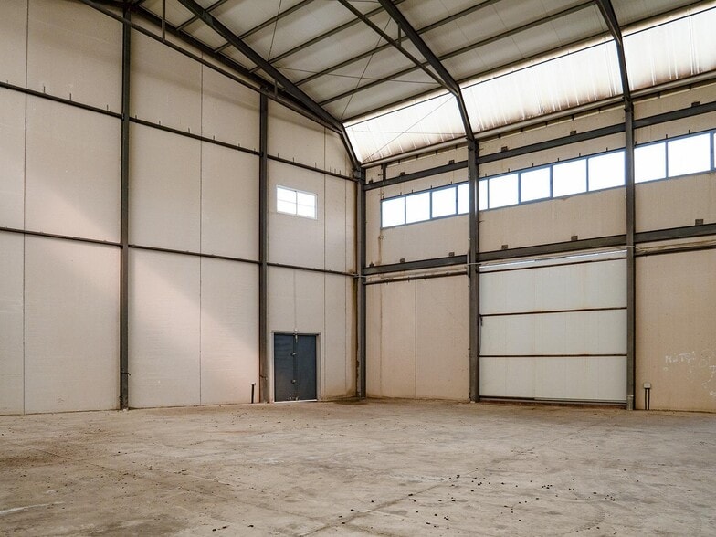 Plaza Media Legua, 1, Murcia, Murcia to rent - Building Photo - Image 3 of 13