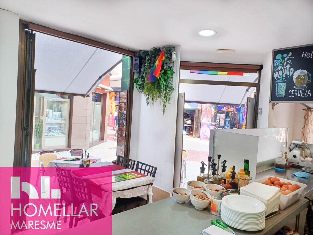 Calella, BAR 08370 - - - Interior Photo - Image 2 of 4