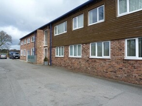 Mill Ln, Neston to rent Building Photo- Image 2 of 7