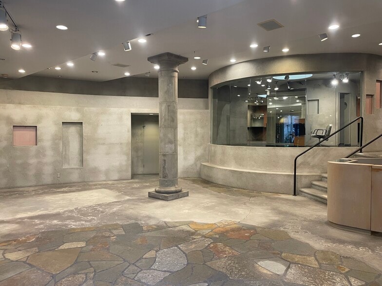 3519 E Coast Hwy, Corona Del Mar, CA to rent - Building Photo - Image 3 of 21