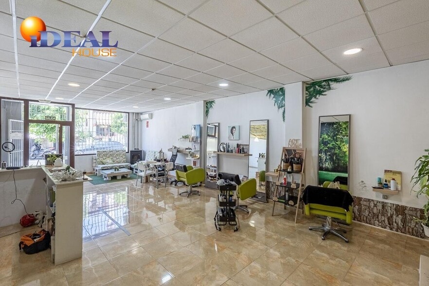 Calle Mallorca, 47, Las Gabias, Granada for sale - Interior Photo - Image 3 of 22