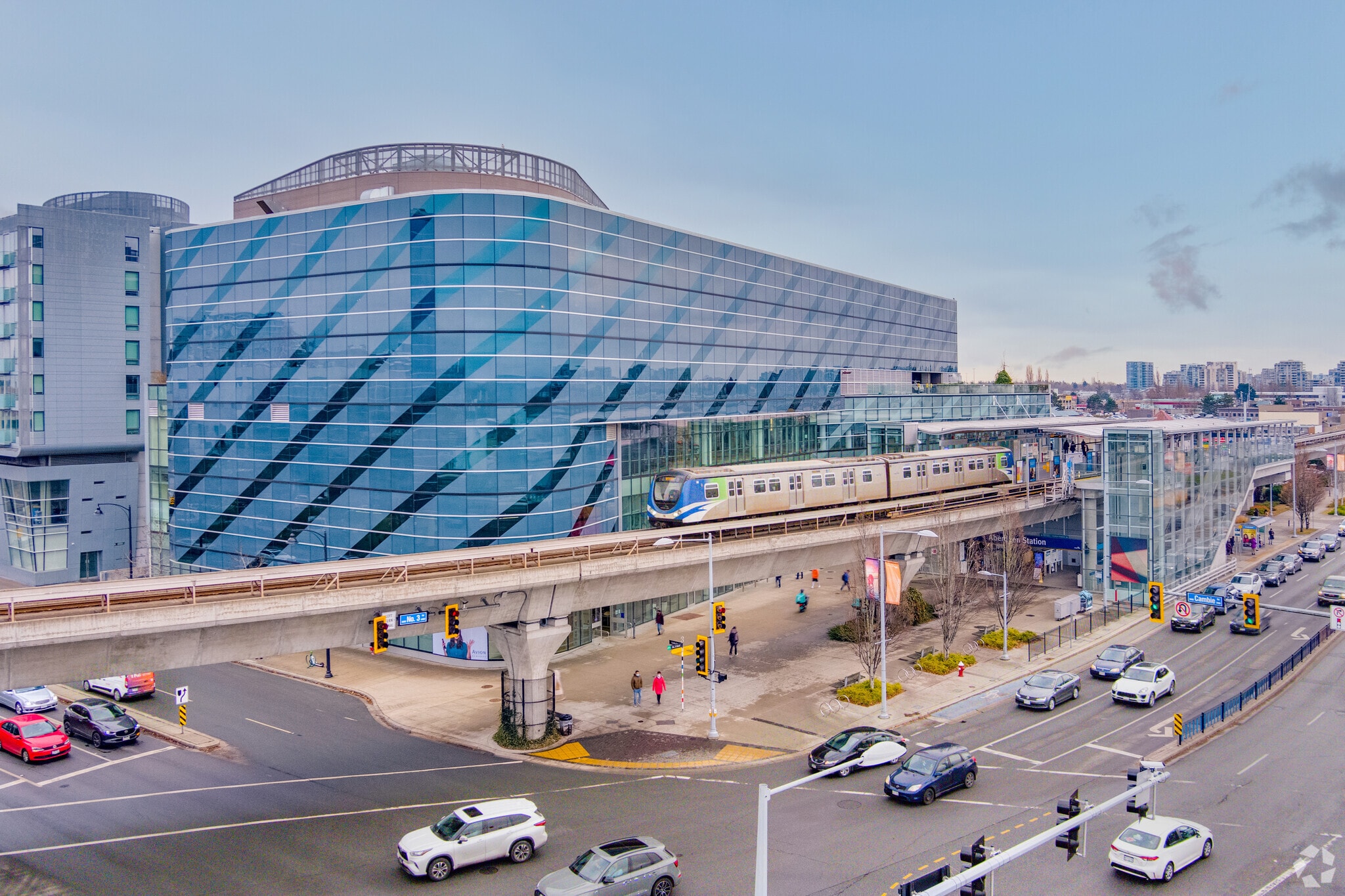 4000 NO. 3 ROAD portfolio of 3 properties for sale on LoopNet.co.uk Primary Photo- Image 1 of 9