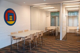 Eastern Rd, Bracknell to rent Interior Photo- Image 2 of 5