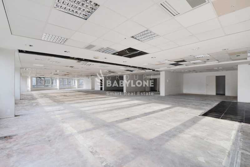 1 Place Du Sud, Puteaux to rent - Interior Photo - Image 3 of 21