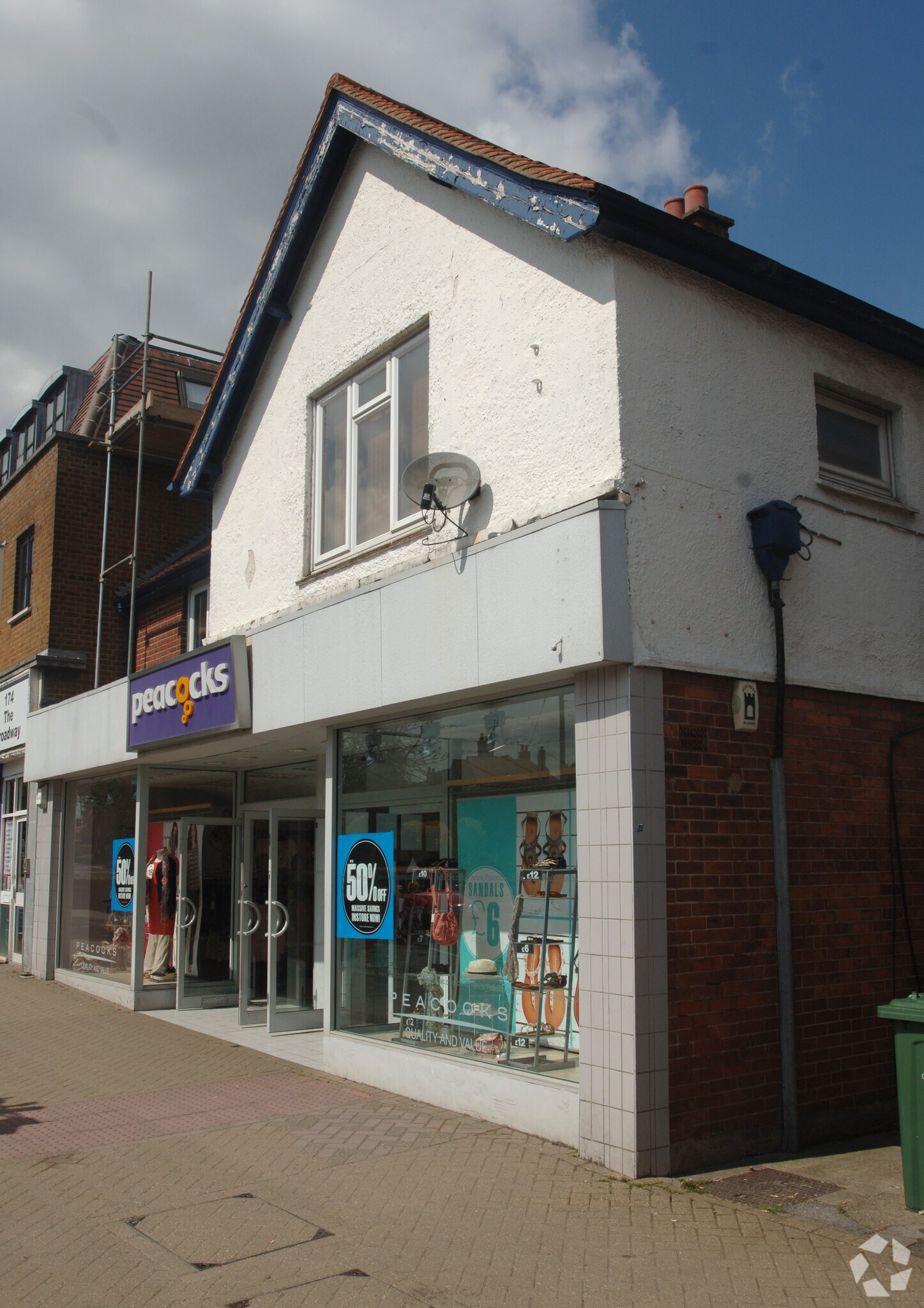 170 Broadway, Didcot for sale Primary Photo- Image 1 of 1