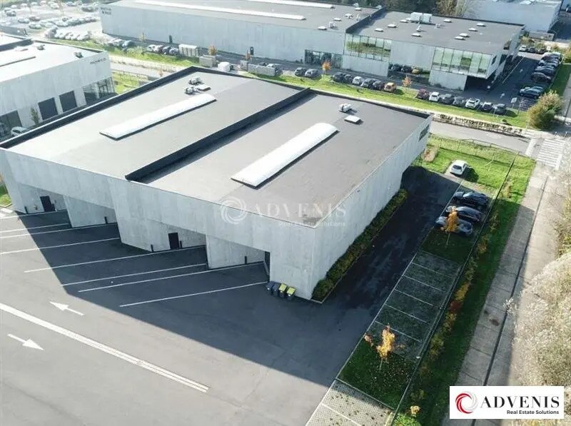 Location Entrepôt 797 m² - Photo 1