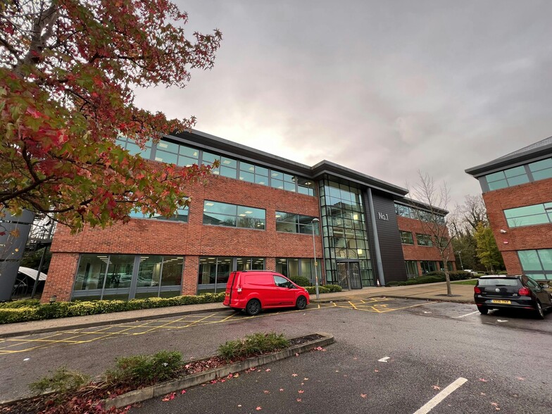 Church Green Clos, Kings Worthy to rent - Building Photo - Image 3 of 4