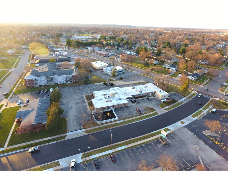 2020 E Milwaukee St, Janesville, WI for sale - Building Photo - Image 1 of 1