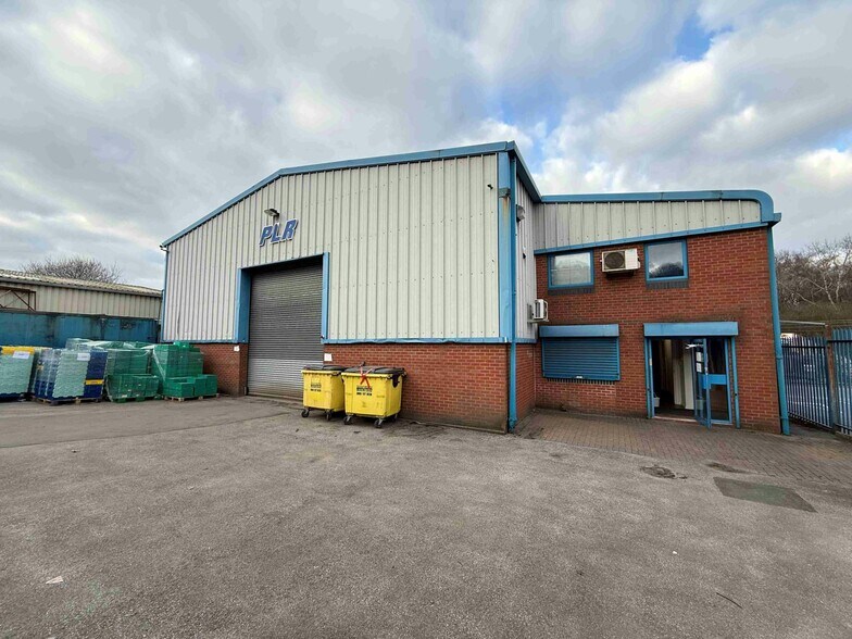 2 Cross St, Stoke On Trent for sale - Building Photo - Image 1 of 1