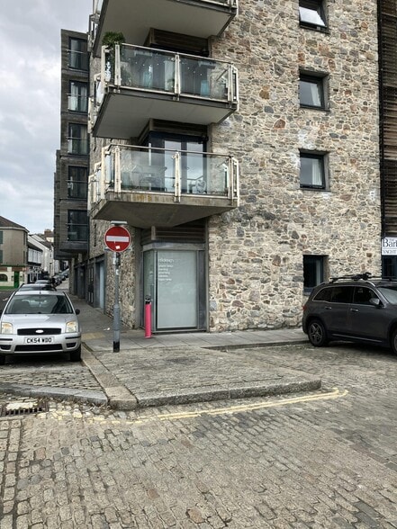 Sutton Wharf, Plymouth to rent - Building Photo - Image 2 of 2