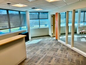 Union Carbide Dr, South Charleston, WV to rent Interior Photo- Image 2 of 5