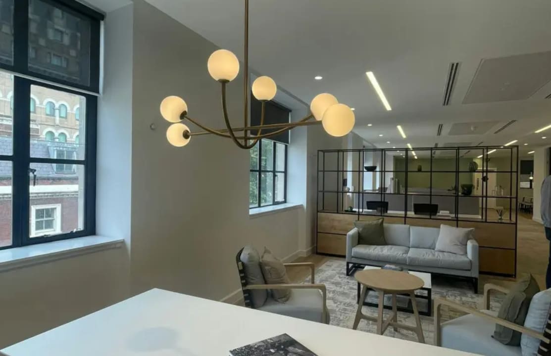 8 Cavendish Sq, London to rent Interior Photo- Image 1 of 4