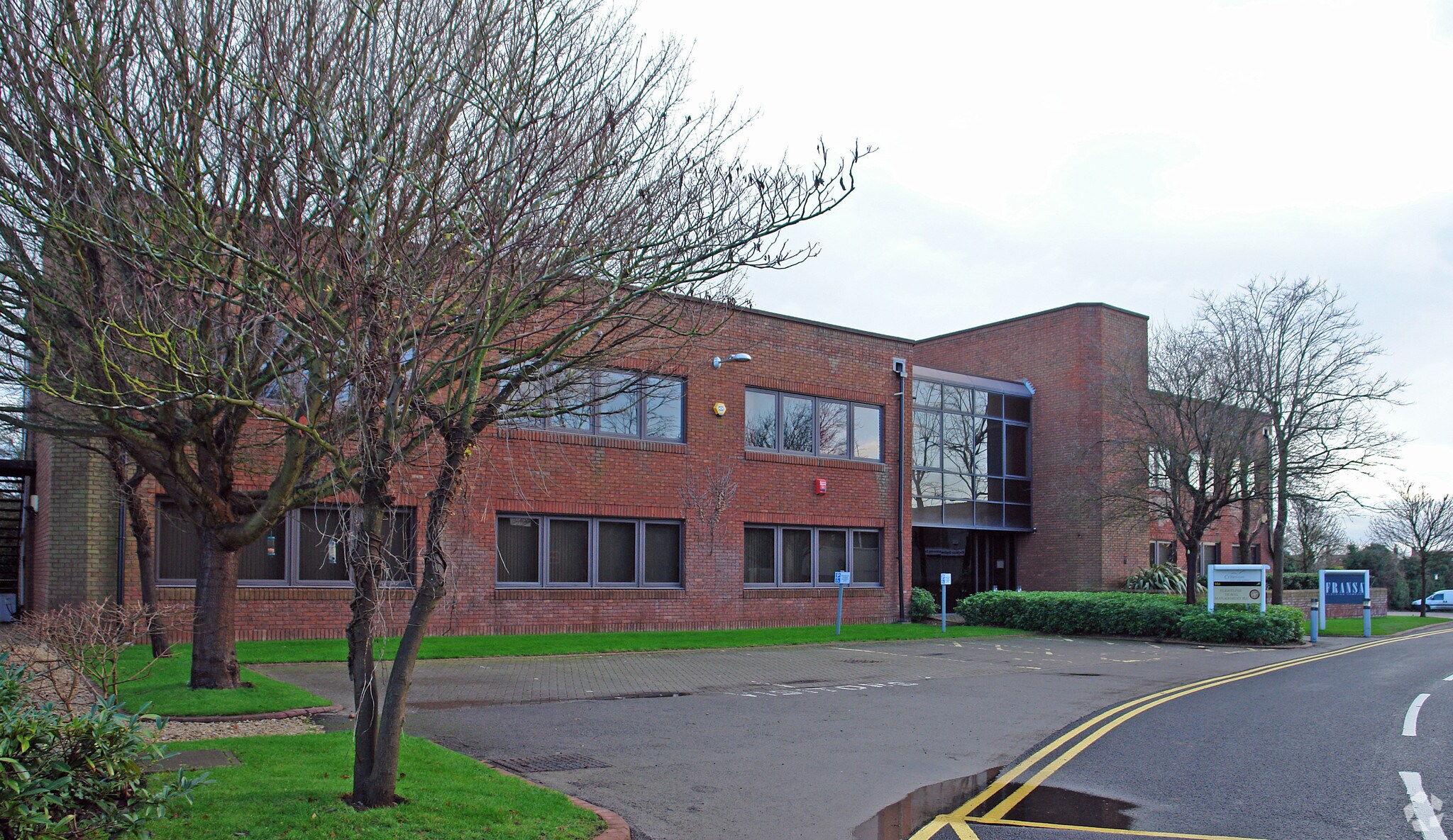 Pegasus Way, Haddenham for sale Primary Photo- Image 1 of 1