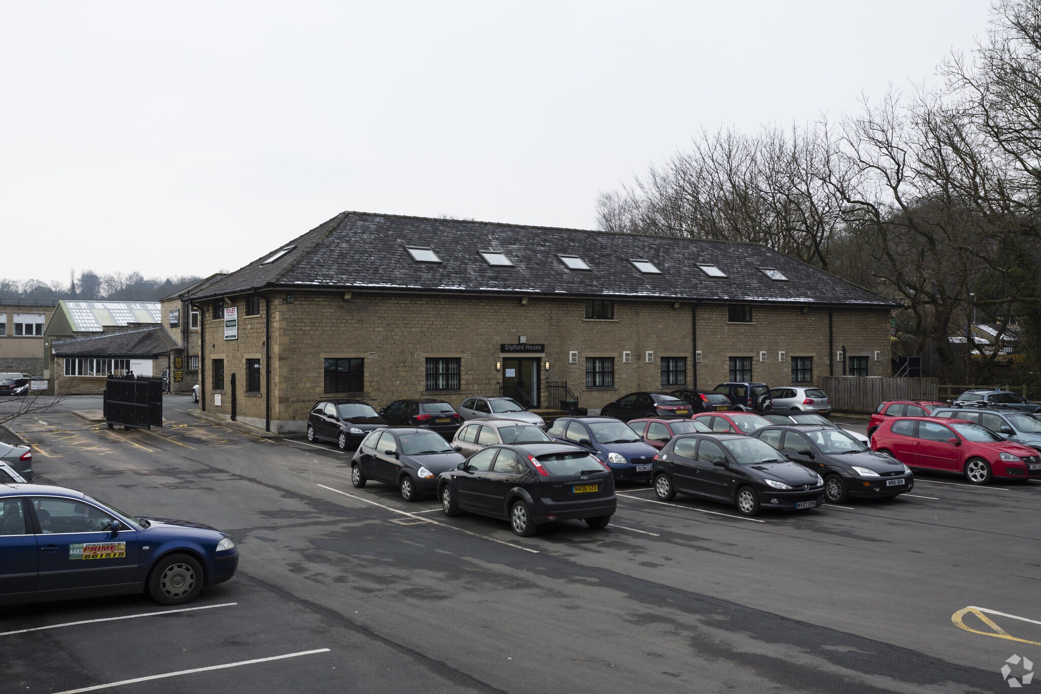 Huddersfield Rd, Holmfirth for sale Primary Photo- Image 1 of 1