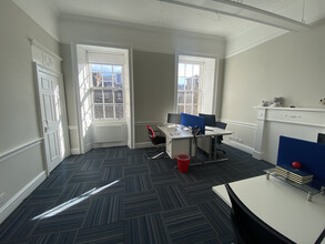 56 George St, Edinburgh for rent Interior Photo- Image 2 of 5