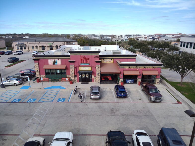 2414 Jacaman Rd, Laredo, TX for sale - Building Photo - Image 1 of 1