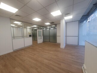More details for 24-26 Rue Rennequin, Paris - Office to Rent