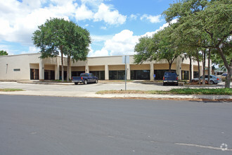 8001 Midcrown Dr, San Antonio, TX for sale Primary Photo- Image 1 of 1