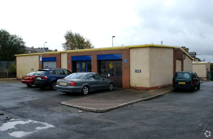 Railway Rd, Darwen for sale - Primary Photo - Image 1 of 1