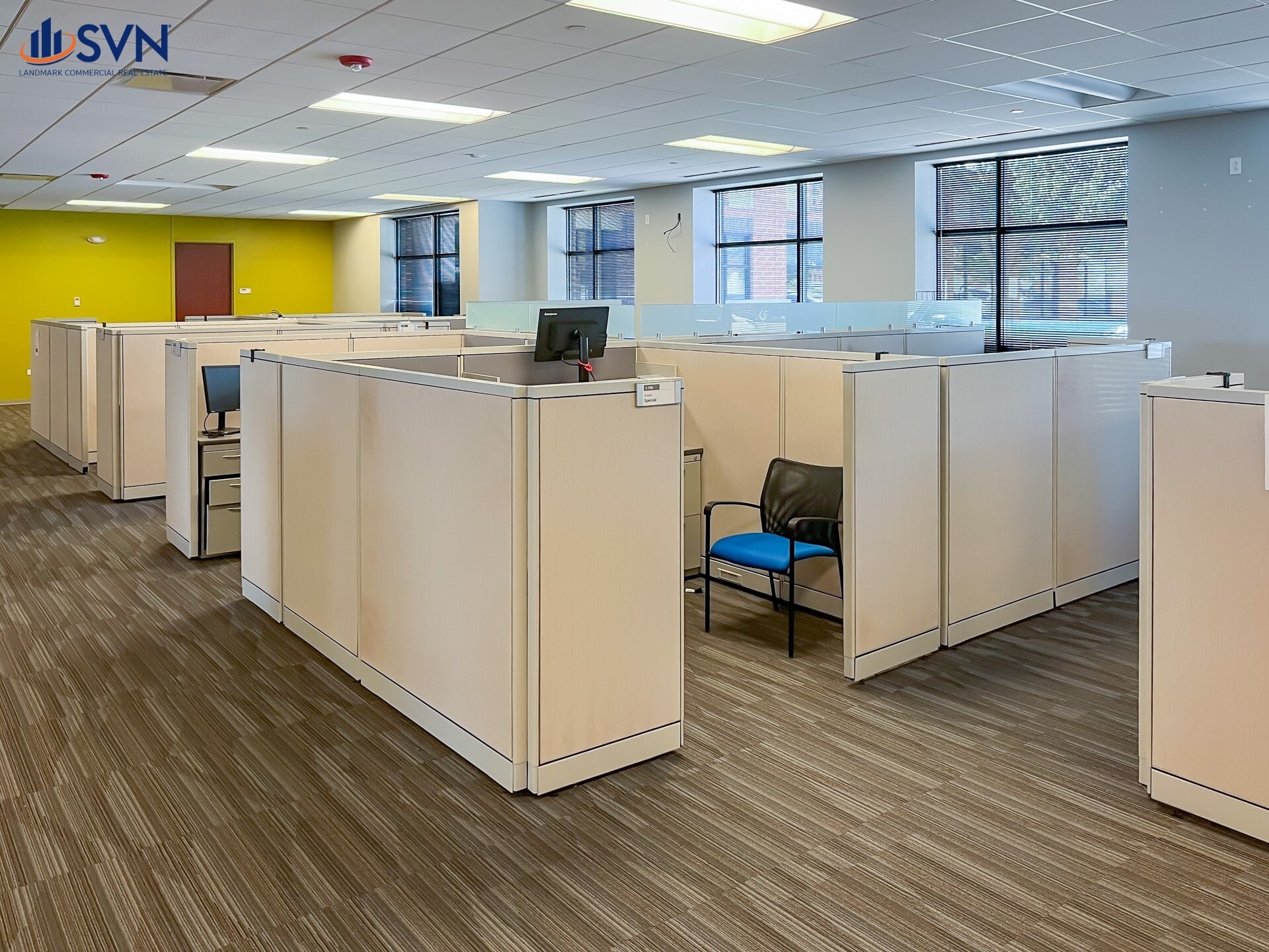 255 38th Ave, St Charles, IL to rent Interior Photo- Image 1 of 5