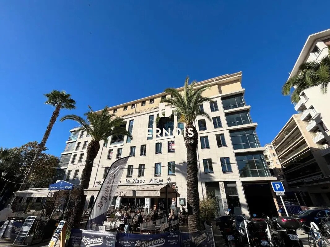 Office in Toulon to rent Building Photo- Image 1 of 19