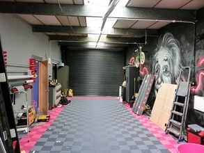 Commerce Dr, Penkridge to rent Interior Photo- Image 2 of 2