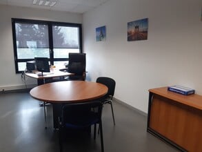 ALLEE DE LA PEPINIERE - OASIS, Dury to rent Interior Photo- Image 2 of 4