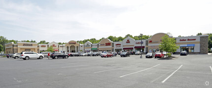 1463 Finnegan Ln, North Brunswick, NJ for sale Primary Photo- Image 1 of 1