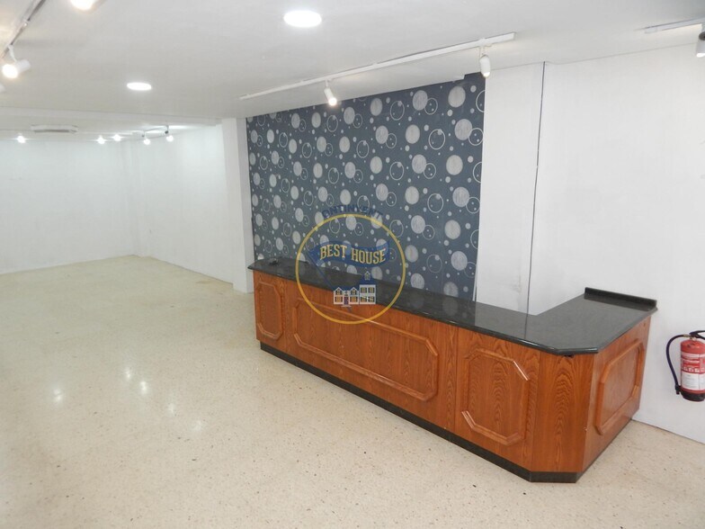 Retail in Ontinyent, Valencia to rent - Building Photo - Image 2 of 21