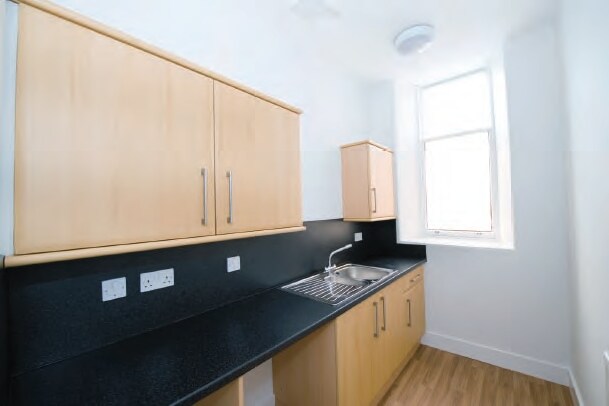 2 Queens Gdns, Aberdeen to rent - Interior Photo - Image 3 of 12